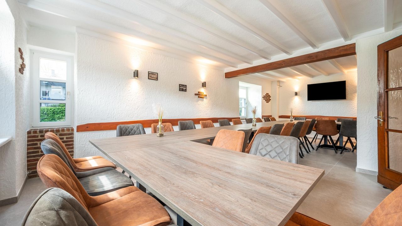 DiningRoom DiningRoom